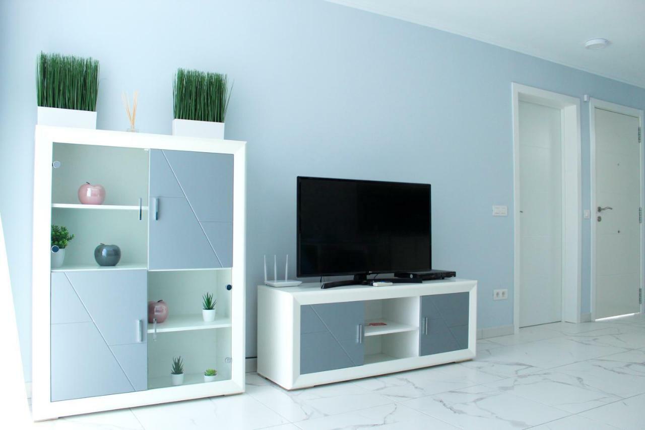 Apartment Aircon Americas 2min Off A 1 Bedrm Wifi *